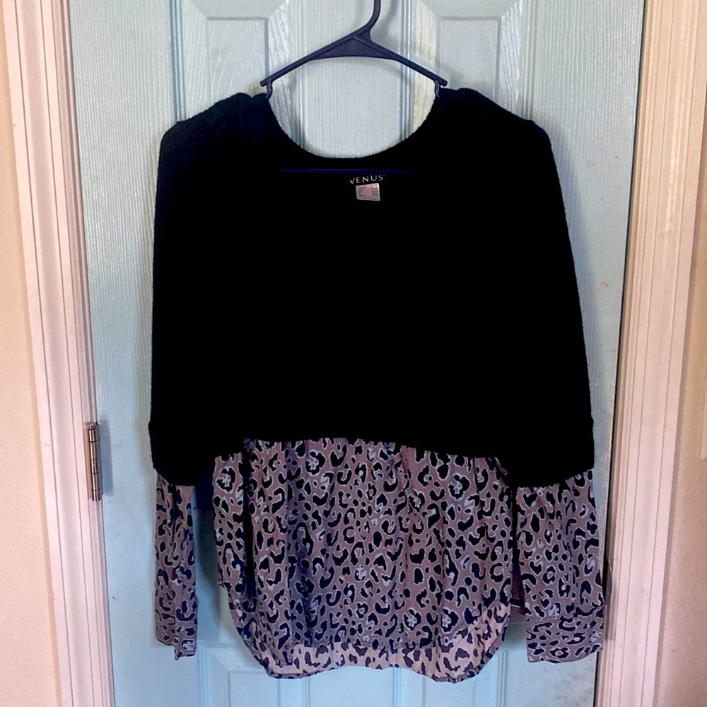 Venus, long sleeved animal print sweater